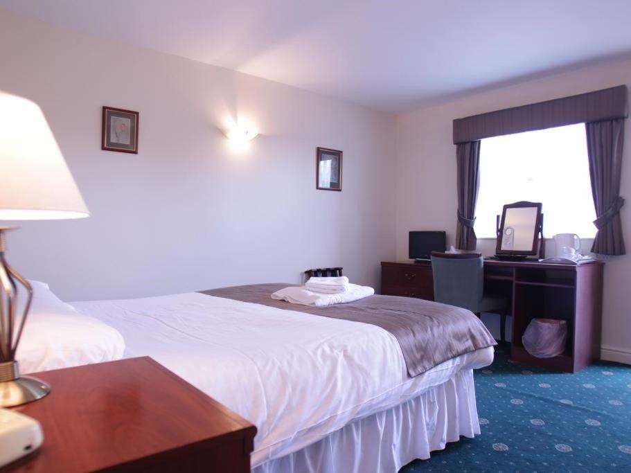 Rusland Pool Hotel Bouth Rom bilde